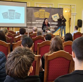 A Téli Egyetem képzéssorozatának megnyitója az MTTK-n